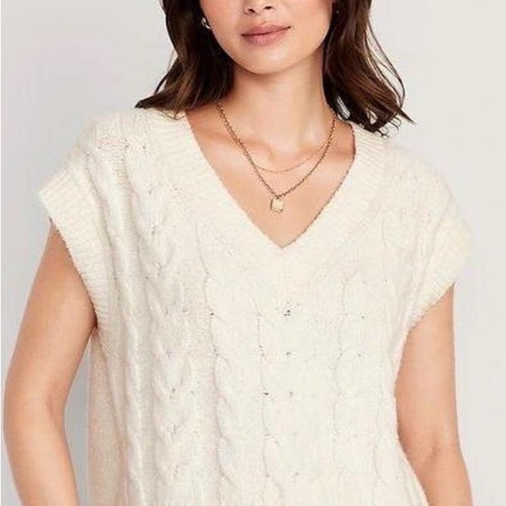 Old Navy Cream V-Neck Sweater